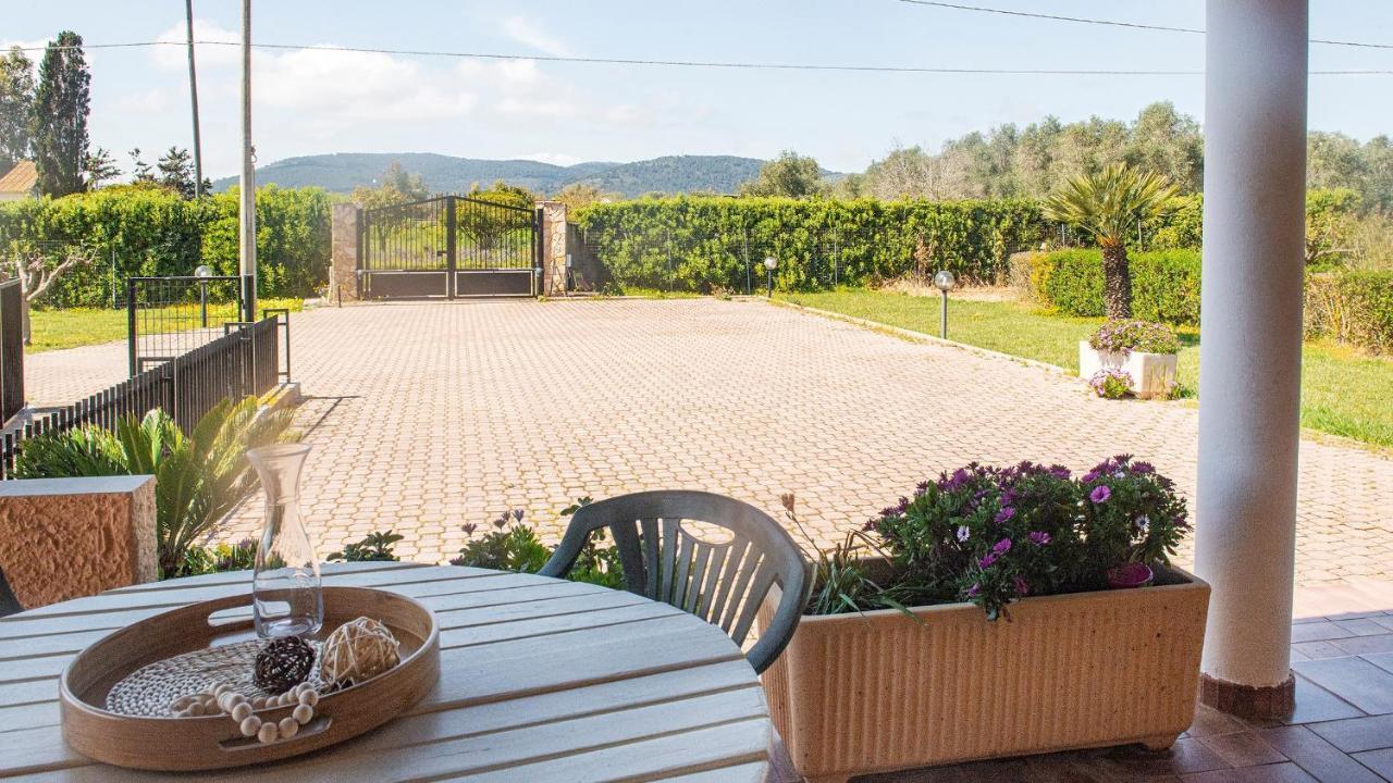 Villa Cabirol Fertilia Eksteriør billede