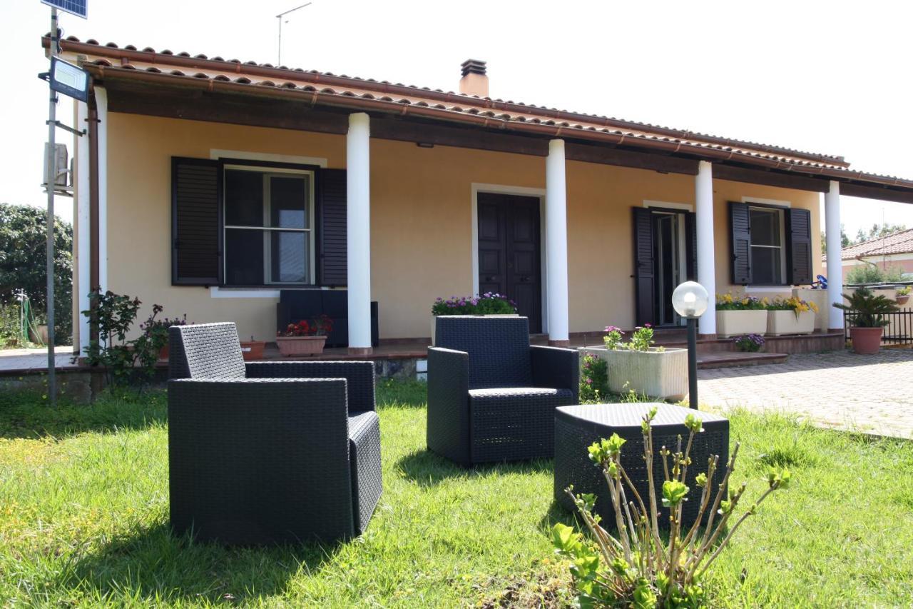 Villa Cabirol Fertilia Eksteriør billede
