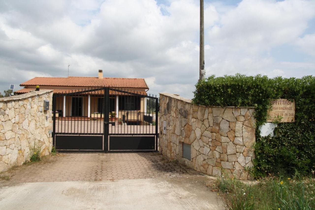 Villa Cabirol Fertilia Eksteriør billede